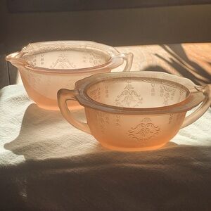 Anchor Hocking Pink Glass Sugar and Creamer set